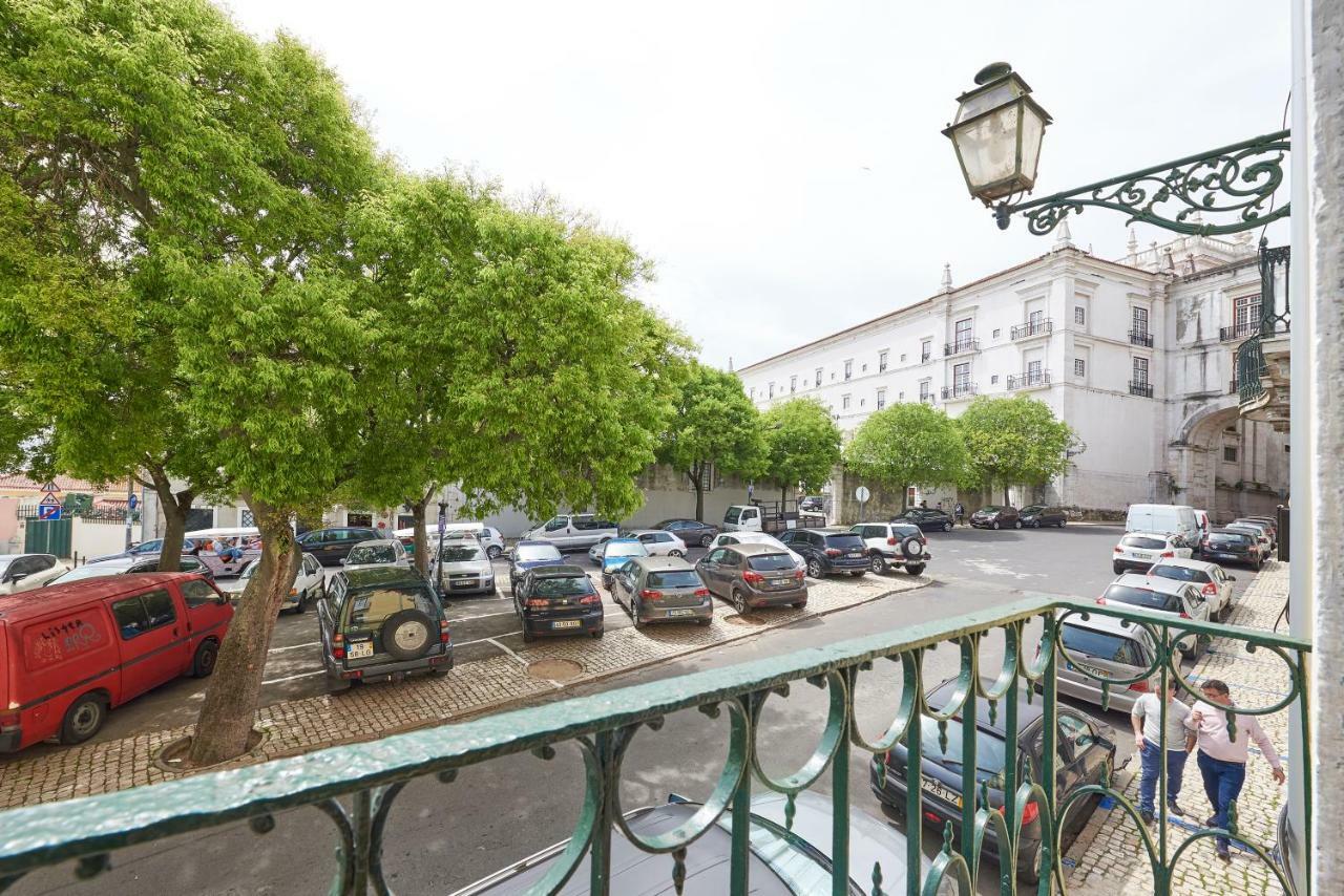 Styling Apartment In Historic Center Lisbon Luaran gambar